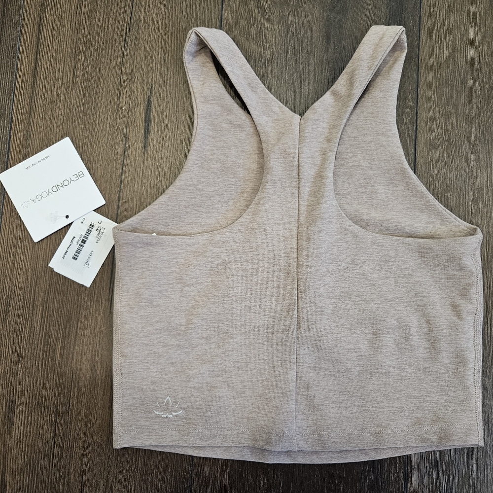 Beyond Yoga Michigan State Tan/Pink Crop Top - Picture 10 of 14